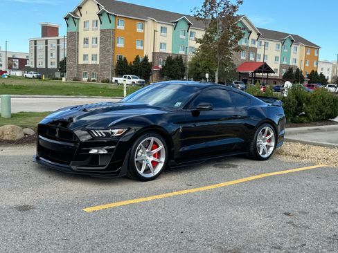 Used 2020 Ford Mustang Shelby GT500 w/ Technology Package image 7