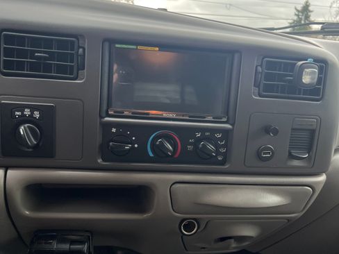 Used 2000 Ford F350 Long Bed image 12