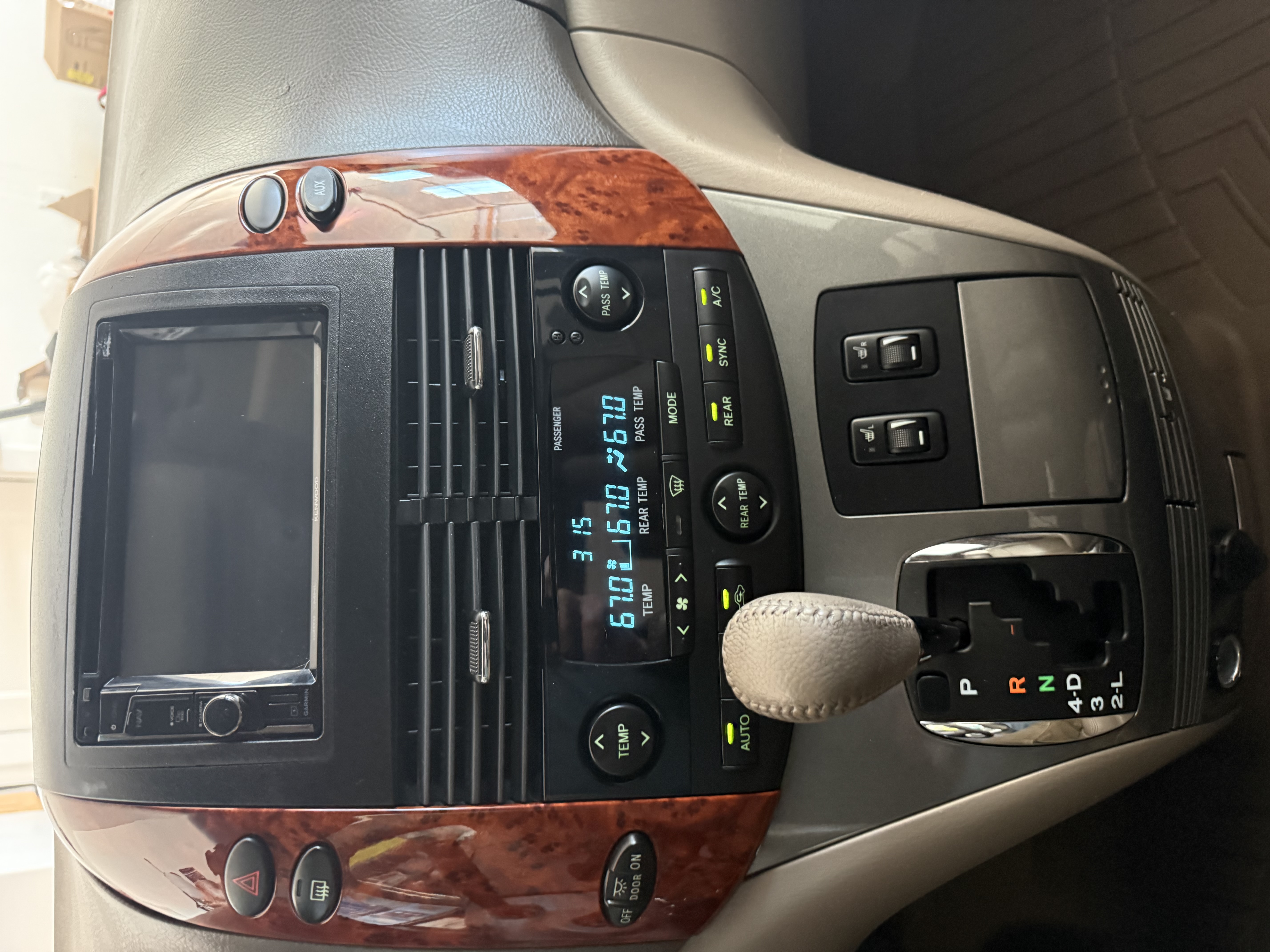 Used 2010 Toyota Sienna FWD image 20