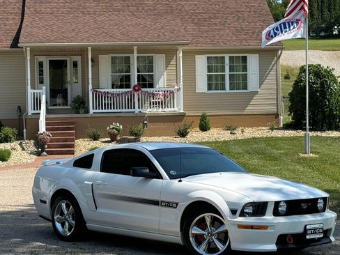 Used 2008 Ford Mustang GT Premium image 1