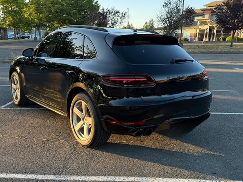 Used 2018 Porsche Macan GTS AWD/4WD image 8