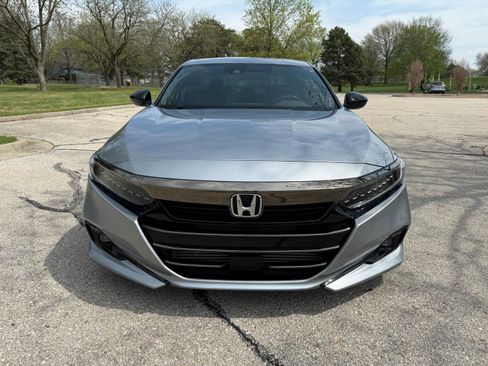 Used 2021 Honda Accord Sport image 10