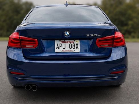 Used 2017 BMW 330e RWD image 4