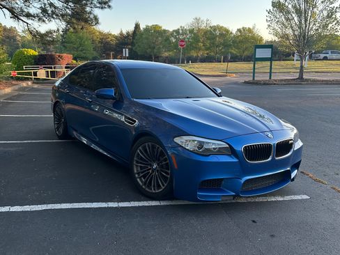 Used 2013 BMW M5 image 8
