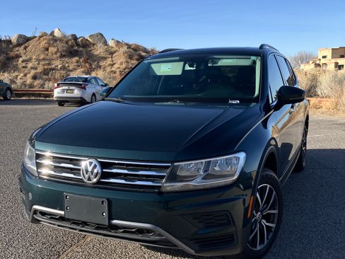 Used 2019 Volkswagen Tiguan SE image 6
