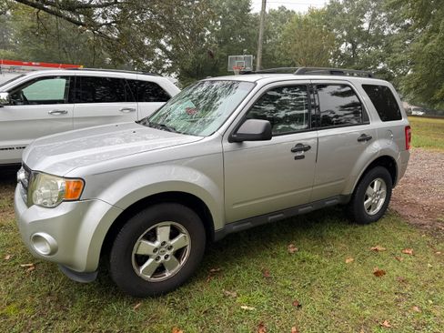 Used 2012 Ford Escape XLT image 4