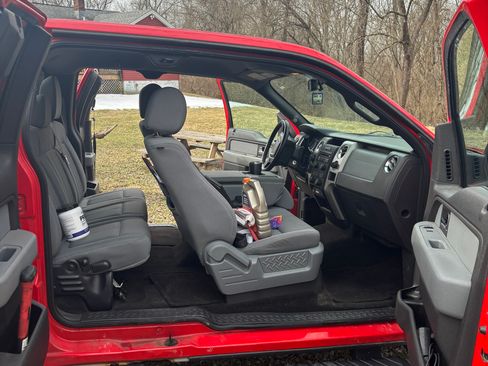 Used 2012 Ford F150 XLT w/ XLT Chrome Pkg image 11