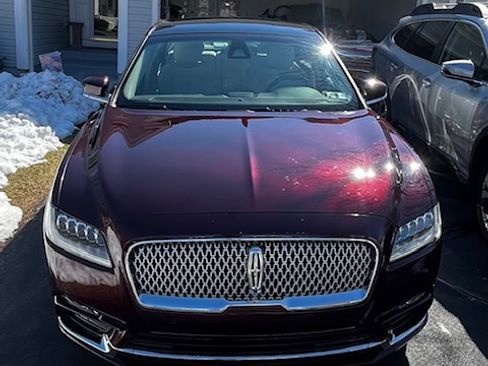 Used 2017 Lincoln Continental Reserve w/ Luxury Package image 8