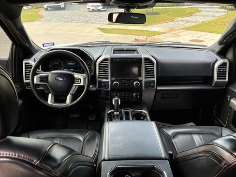 Used 2020 Ford F150 Platinum w/ Equipment Group 701A Luxury RWD image 17