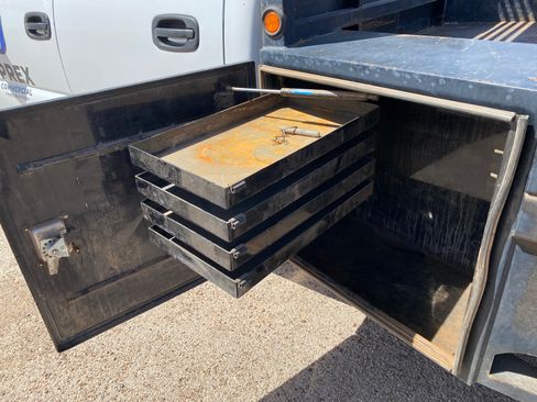 Used 2003 Chevrolet Silverado 3500 LS image 28