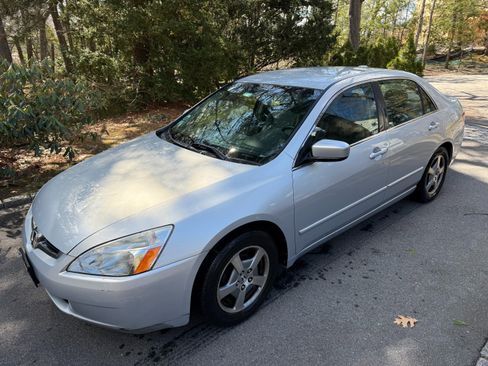 Used 2005 Honda Accord Hybrid Sedan 4D image 15