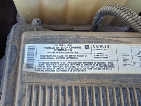 Used 2004 GMC Yukon XL SLT w/ Preferred Equipment Group AWD/4WD image 26