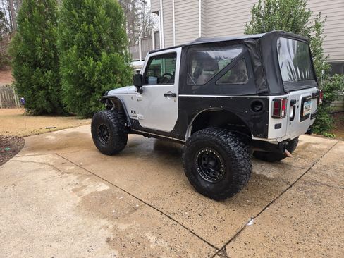 Used 2007 Jeep Wrangler X image 11