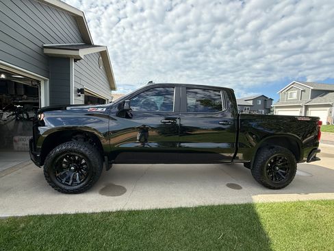 Used 2019 Chevrolet Silverado 1500 LT Trail Boss AWD/4WD image 1