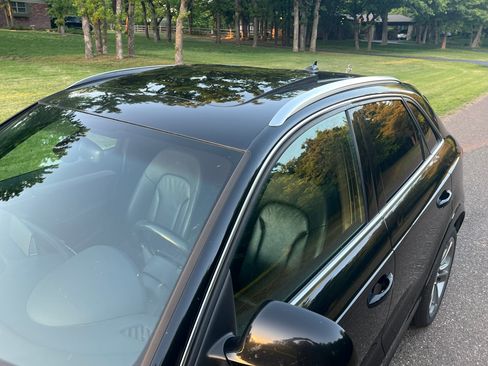 Used 2017 Audi Q3 2.0T Premium Plus w/ Premium Plus Package AWD/4WD image 11