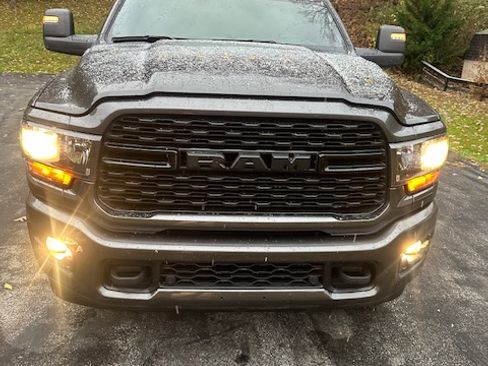 Used 2024 RAM 2500 Big Horn w/ Night Edition image 15