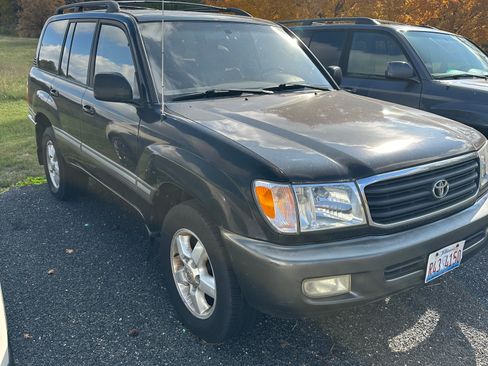 Used 1999 Toyota Land Cruiser image 1