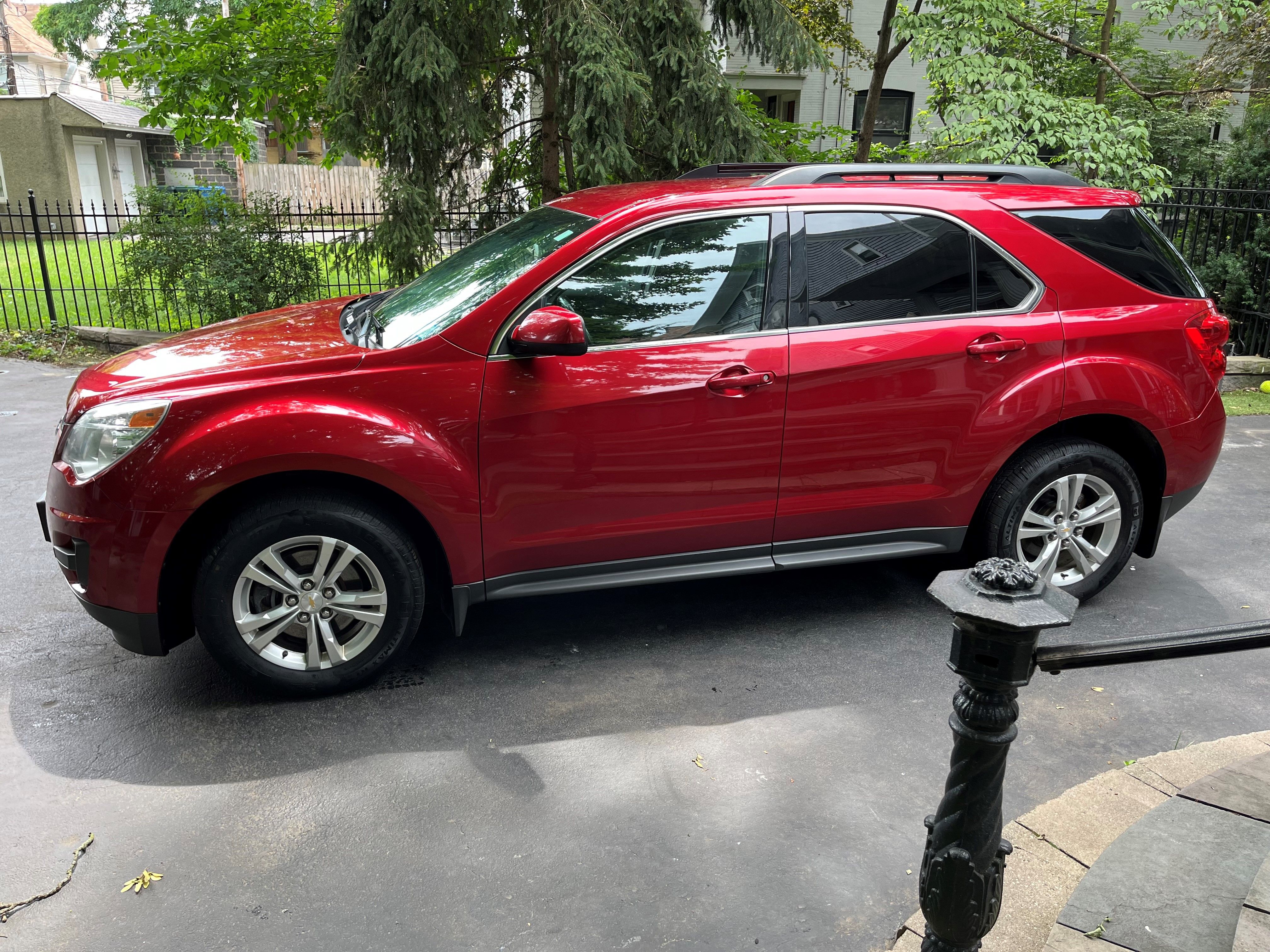 Used 2014 Chevrolet Equinox LT w/ Driver Convenience Package AWD/4WD image 4