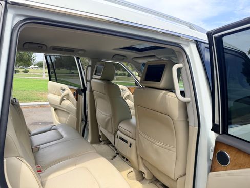 Used 2012 INFINITI QX56 2WD w/ Theater Pkg image 15