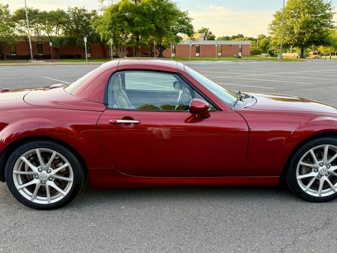 Used 2012 MAZDA MX-5 Miata Grand Touring w/ Premium Pkg RWD image 5