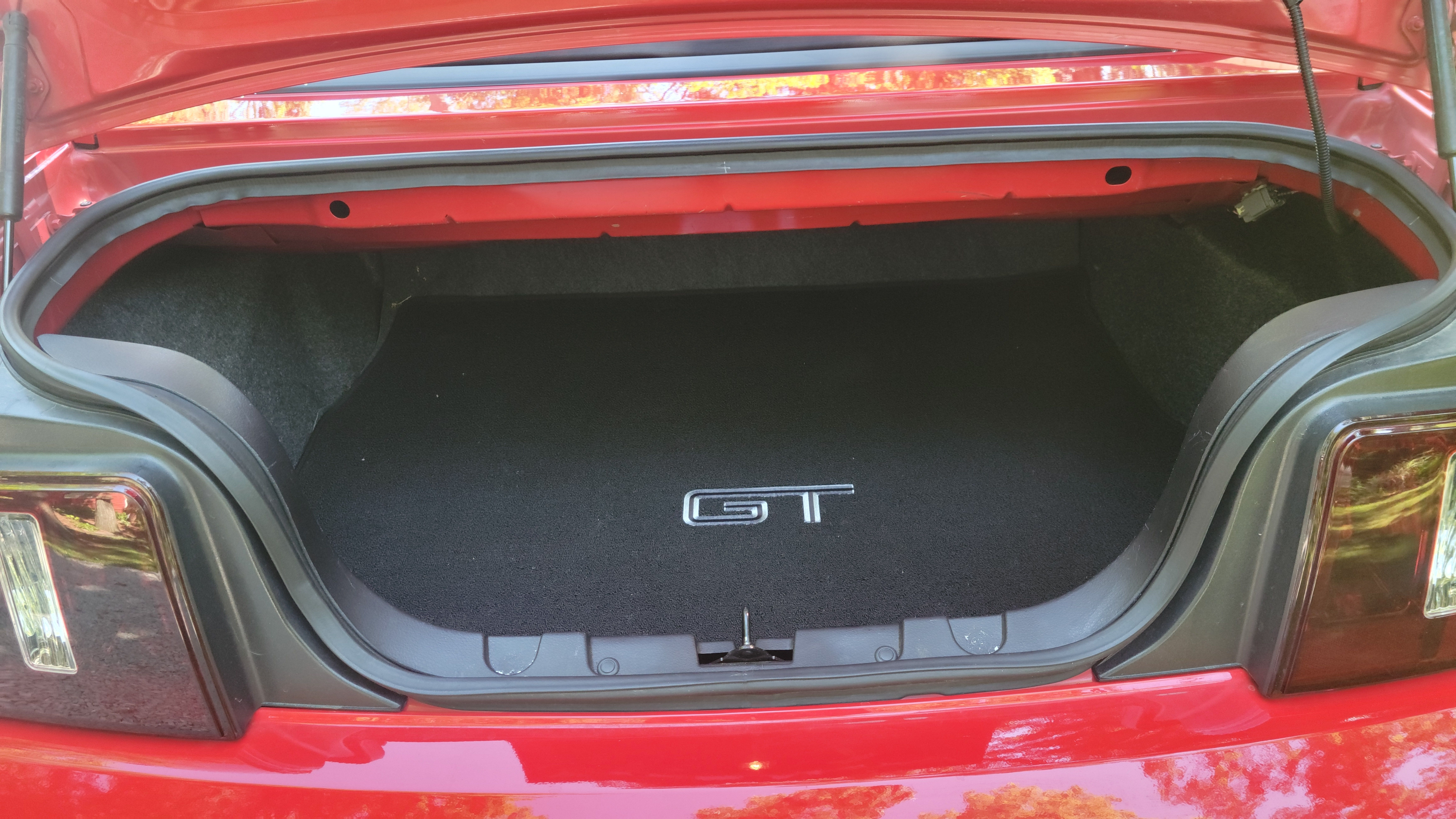 Used 2006 Ford Mustang GT RWD image 4
