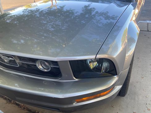 Used 2006 Ford Mustang Convertible image 12