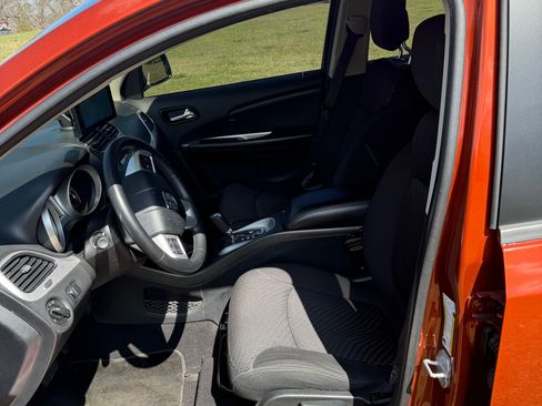 Used 2014 Dodge Journey American Value Package w/ Flexible Seating Group image 8