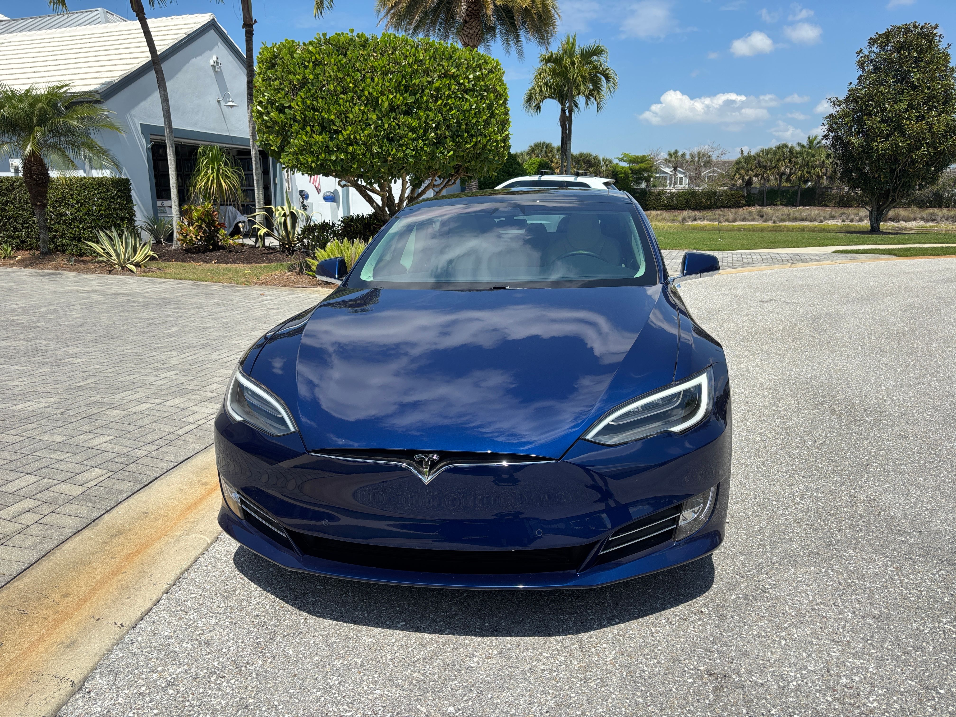 Used 2017 Tesla Model S 75D AWD/4WD image 5