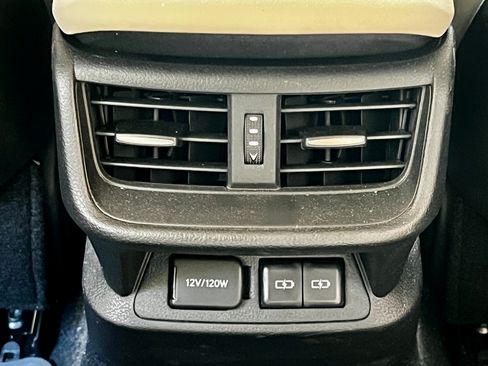 Used 2024 Lexus ES 300h F Sport image 18