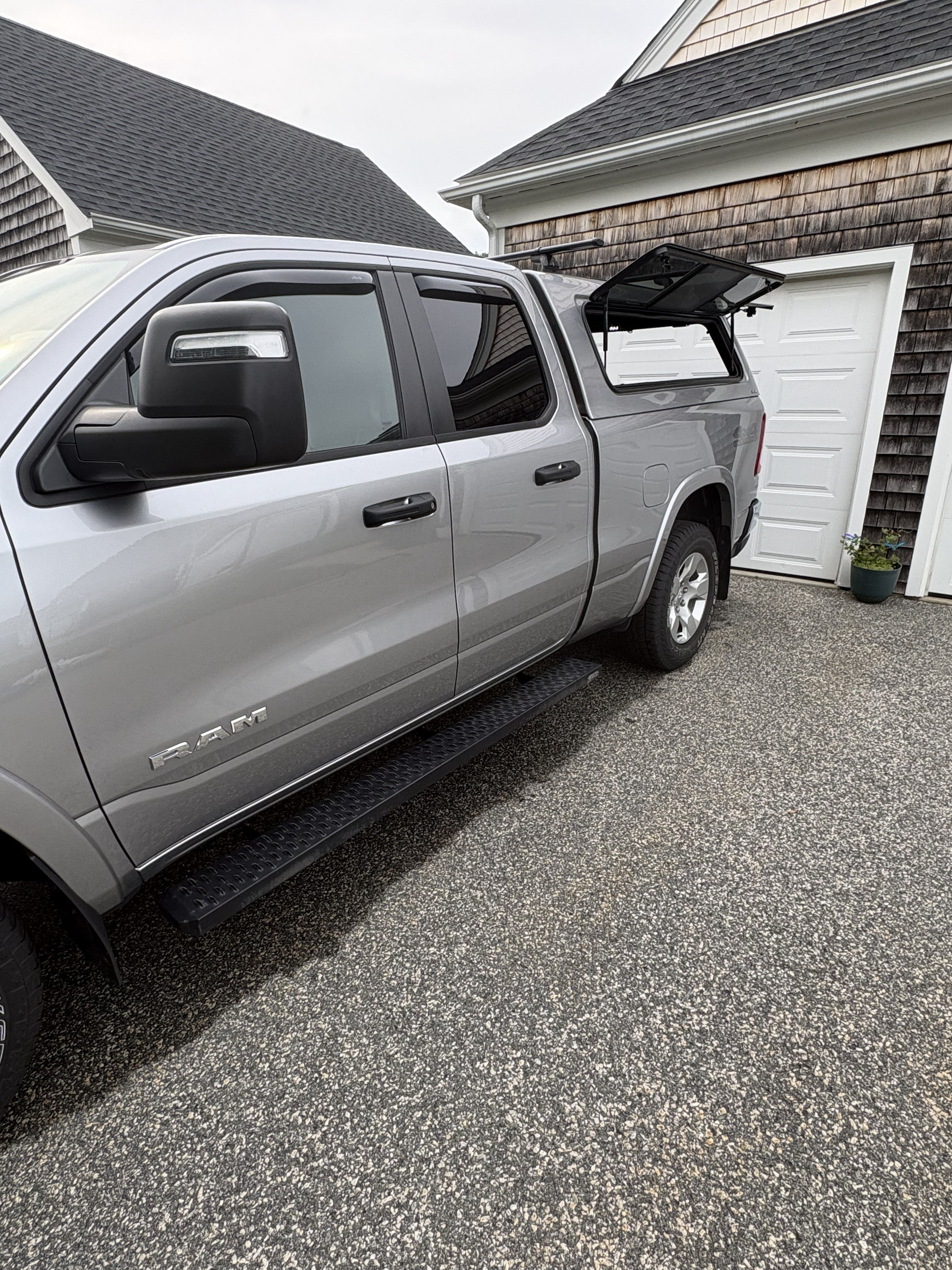 Used 2025 RAM 1500 Big Horn AWD/4WD image 16