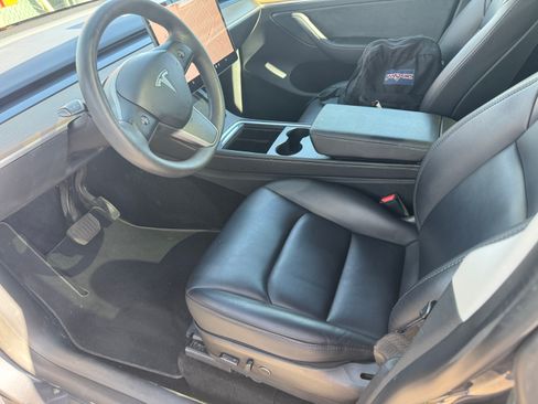 Used 2023 Tesla Model Y Long Range AWD/4WD image 15