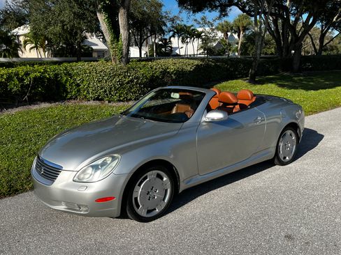 Used 2002 Lexus SC 430 Convertible image 9