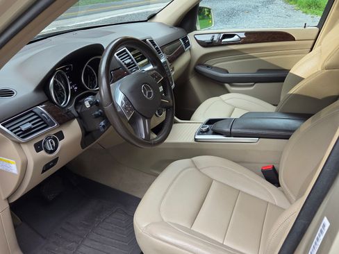 Used 2012 Mercedes-Benz ML 350 BlueTEC 4MATIC image 6