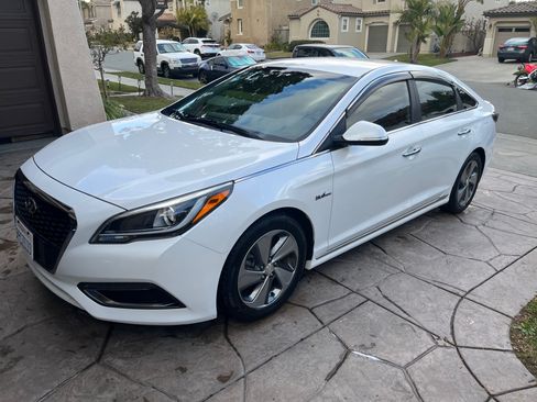 Used 2016 Hyundai Sonata Limited image 4
