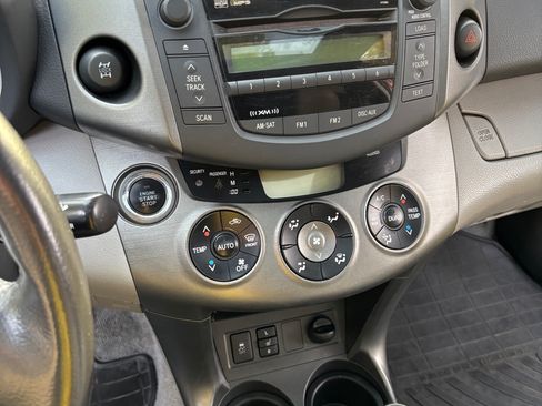 Used 2011 Toyota RAV4 Limited image 6