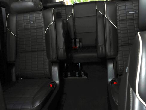 Used 2021 Cadillac Escalade ESV Sport Platinum image 23