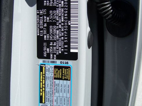 Used 2022 Kia Telluride SX w/ SX Prestige Package image 14