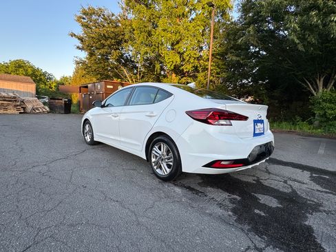 Used 2019 Hyundai Elantra SEL FWD image 23