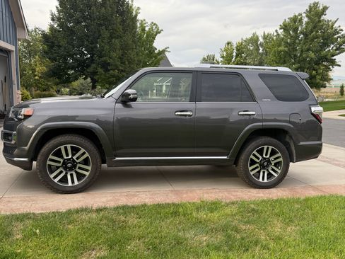 Used 2018 Toyota 4Runner Limited AWD/4WD image 1