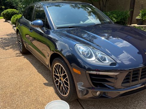 Used 2018 Porsche Macan Sport Edition AWD/4WD image 9