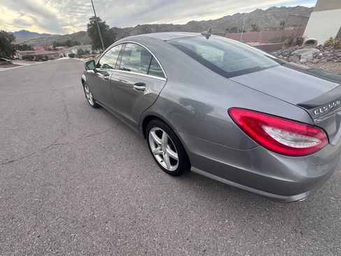 Used 2012 Mercedes-Benz CLS 550 4MATIC image 10