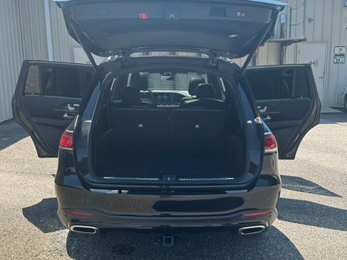 Used 2021 Mercedes-Benz GLS 580 4MATIC image 14