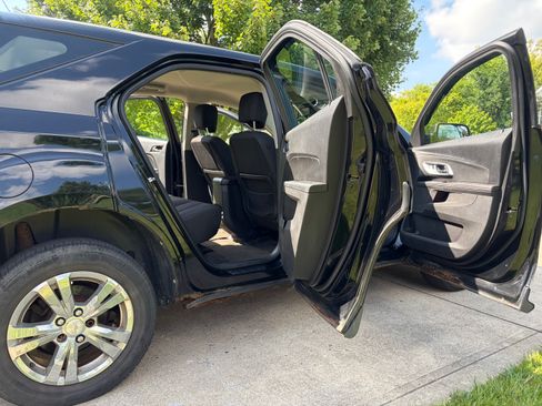 Used 2012 Chevrolet Equinox LS FWD image 10