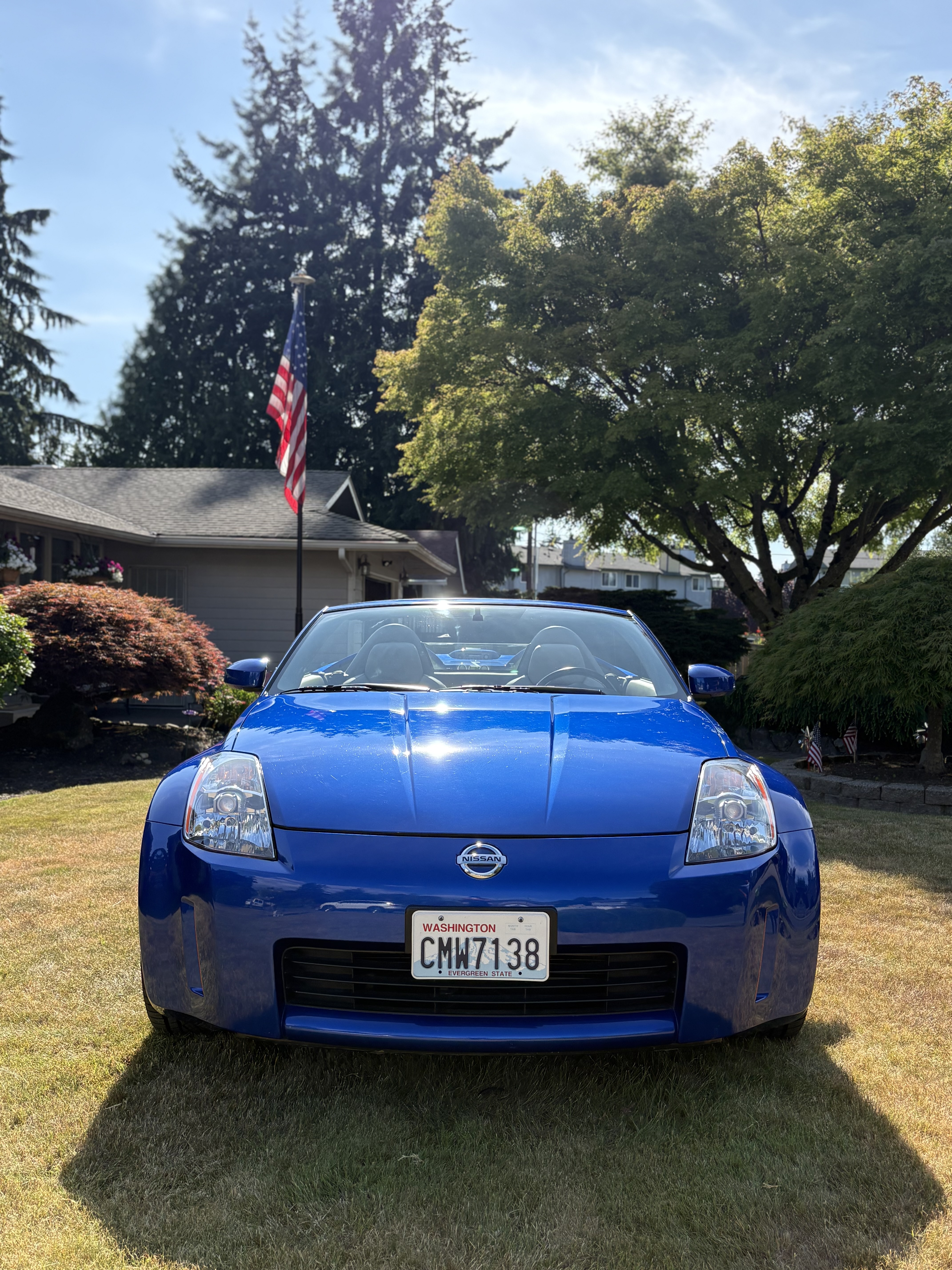 Used 2004 Nissan 350Z Touring RWD image 2