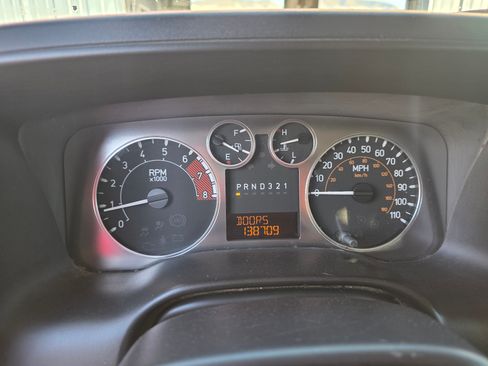 Used 2006 HUMMER H3 image 9