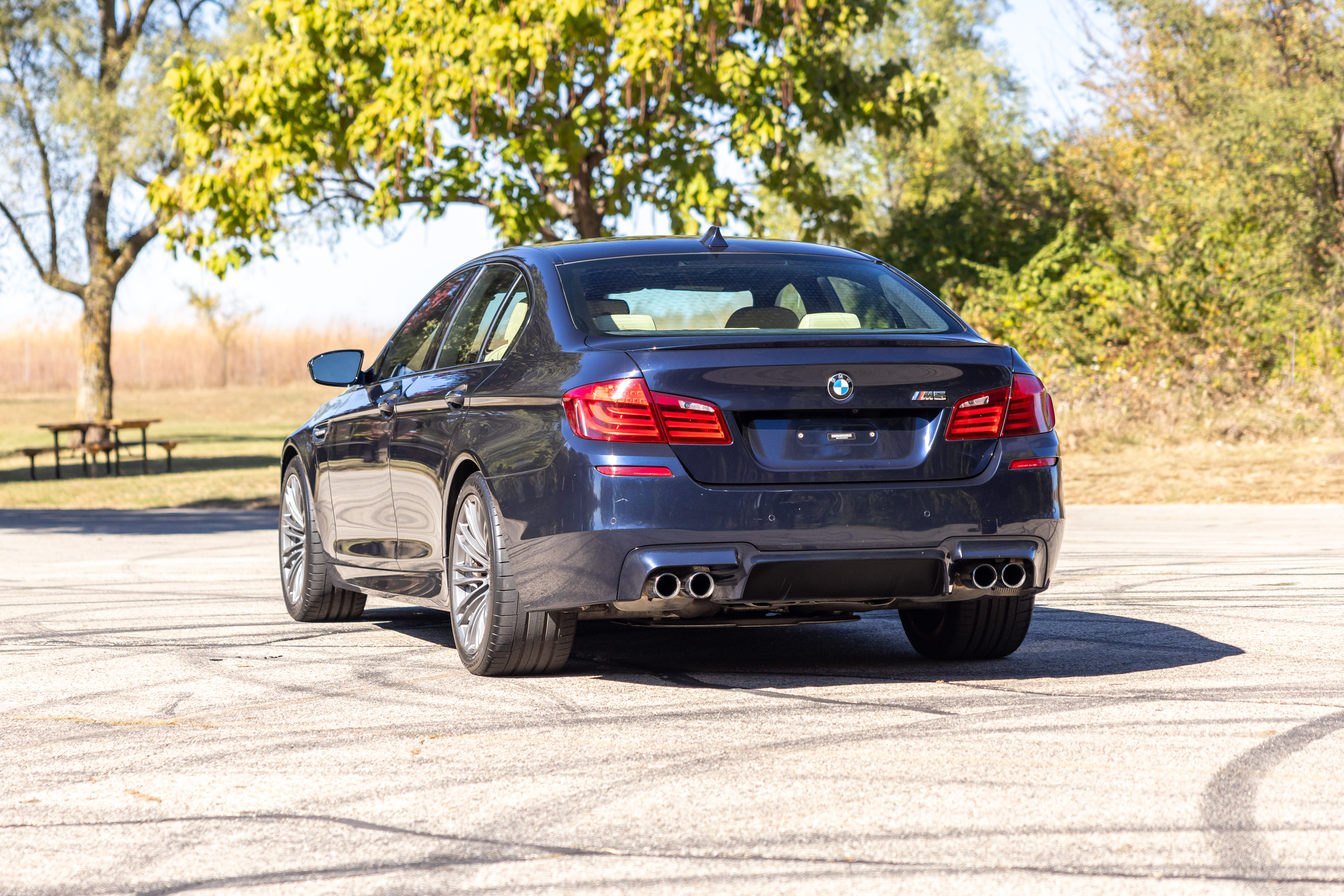 Used 2013 BMW M5 RWD image 10