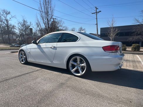Used 2008 BMW 335i Coupe image 2
