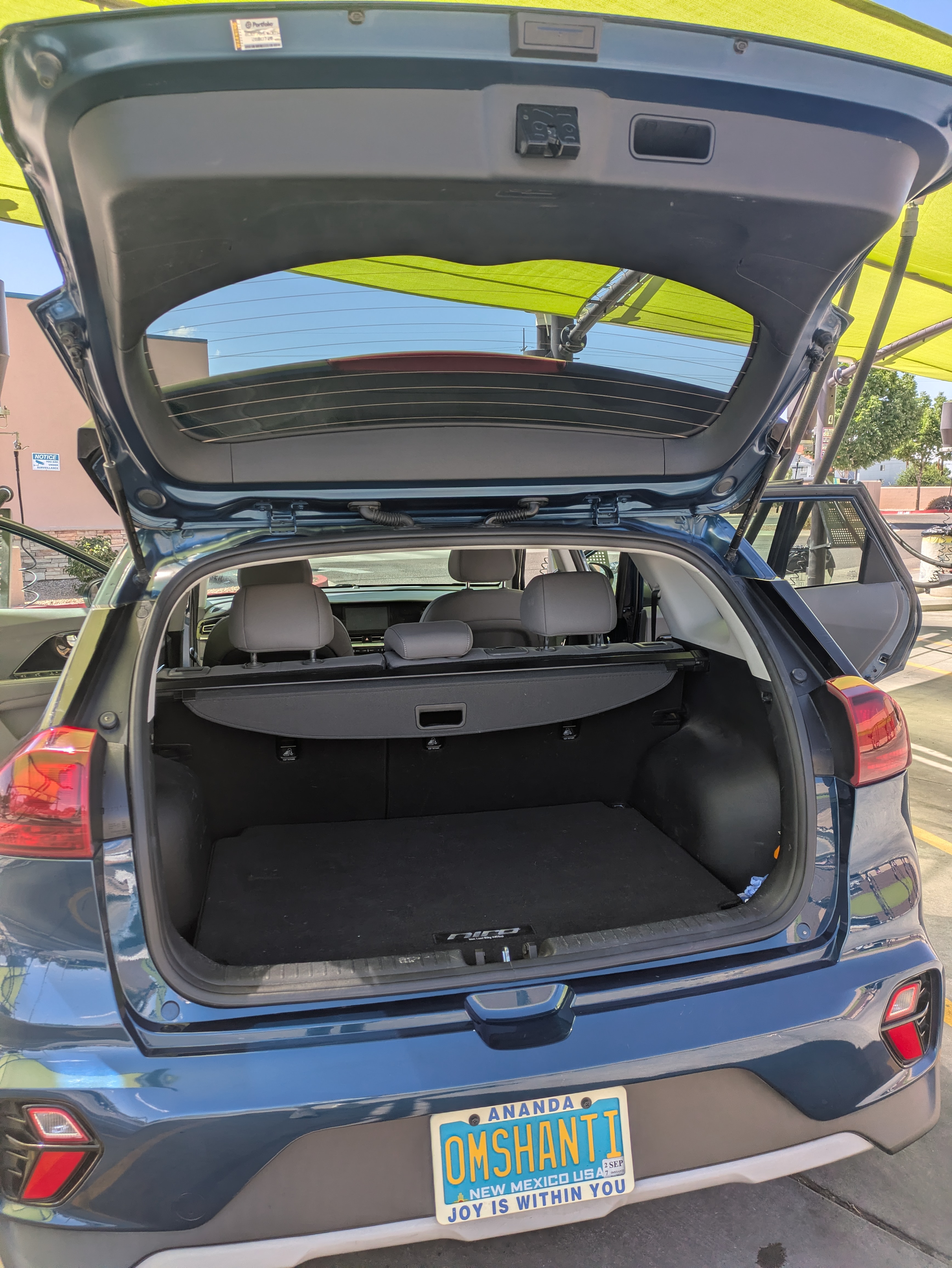 Used 2022 Kia Niro LXS FWD image 13