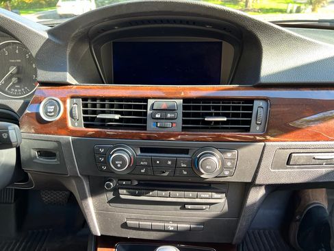 Used 2011 BMW 328i xDrive Sedan image 6