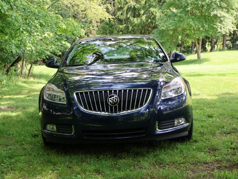 Used 2011 Buick Regal CXL w/ RL3 Preferred Equipment Group FWD image 16